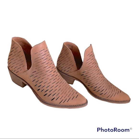 Steve Madden Leather Arowe Western Ankle Booties 7.5 - Picture 7 of 10